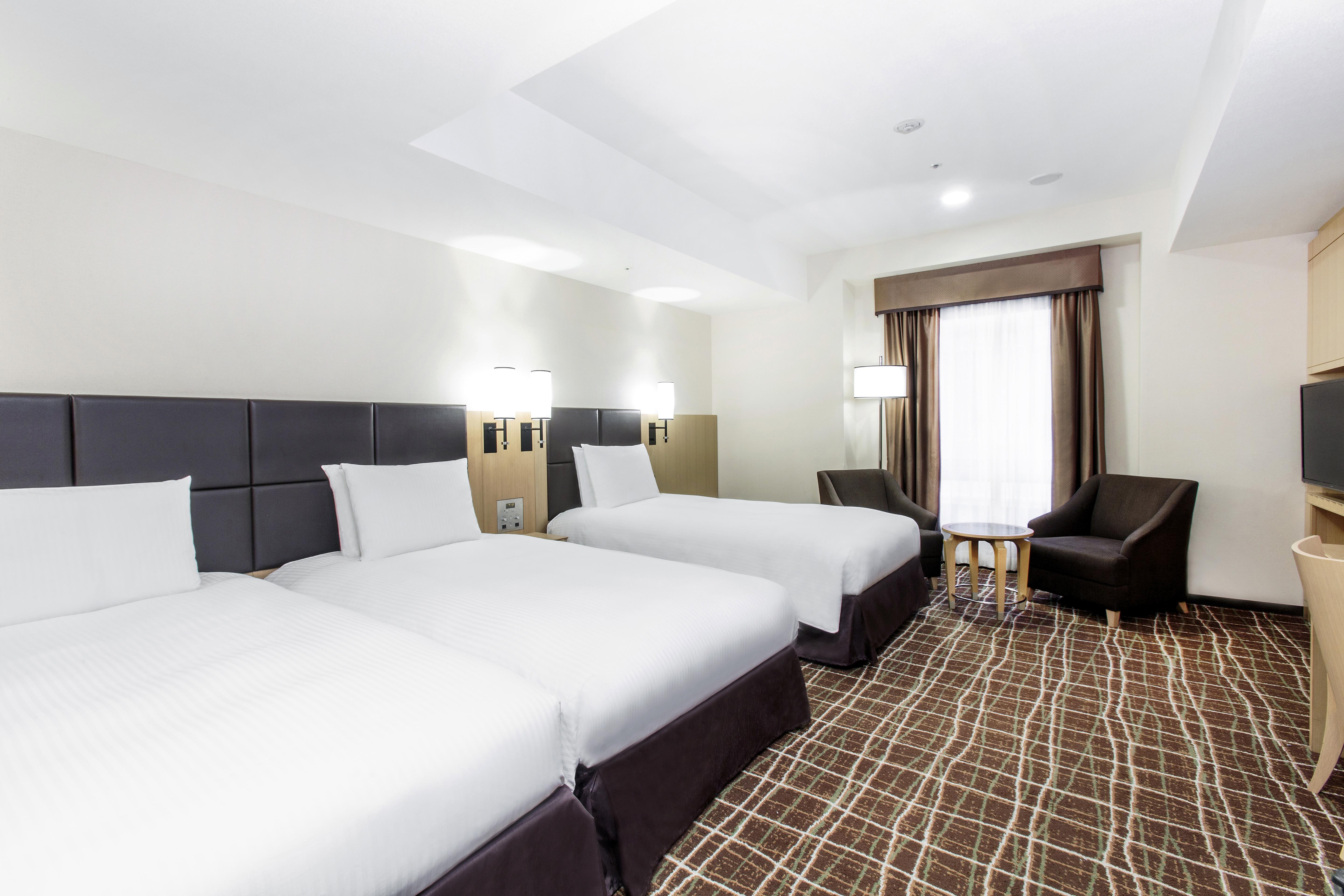 Отель Doubletree By Hilton Наха Экстерьер фото