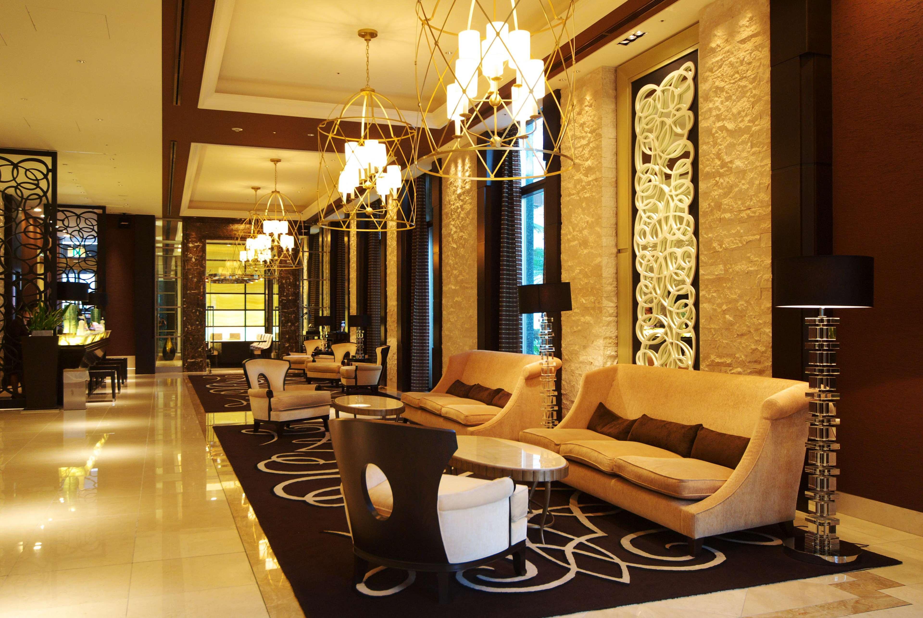Отель Doubletree By Hilton Наха Экстерьер фото