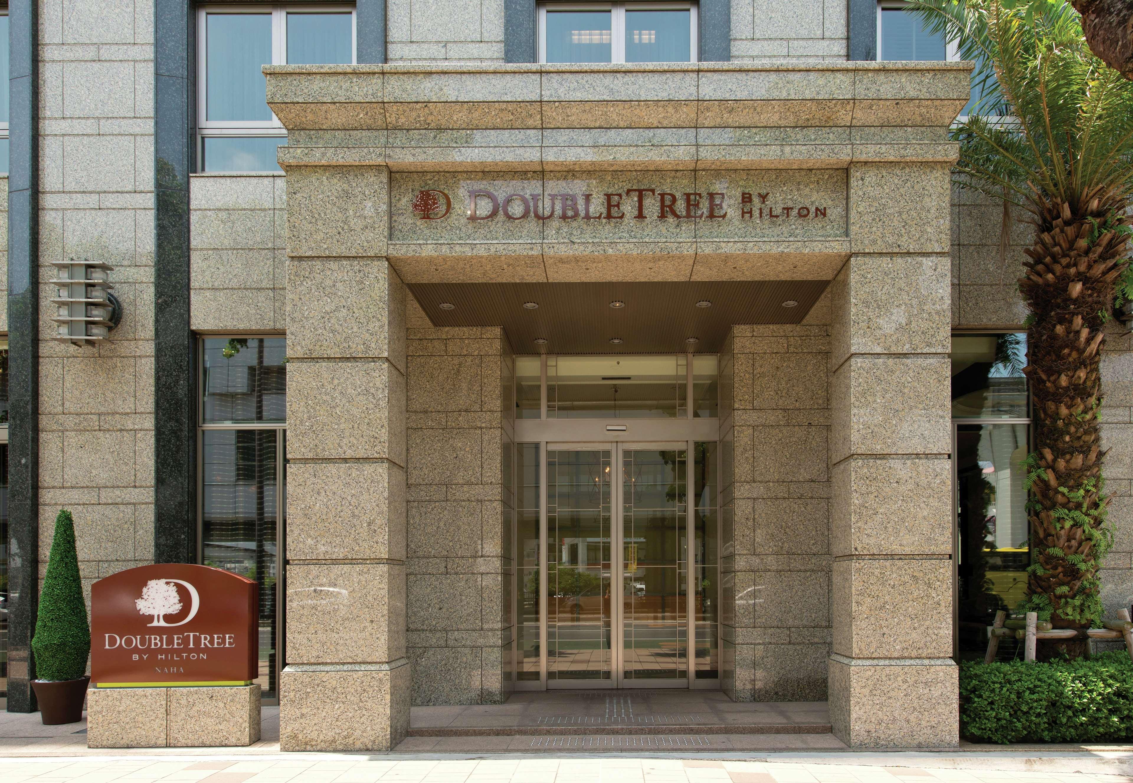 Отель Doubletree By Hilton Наха Экстерьер фото